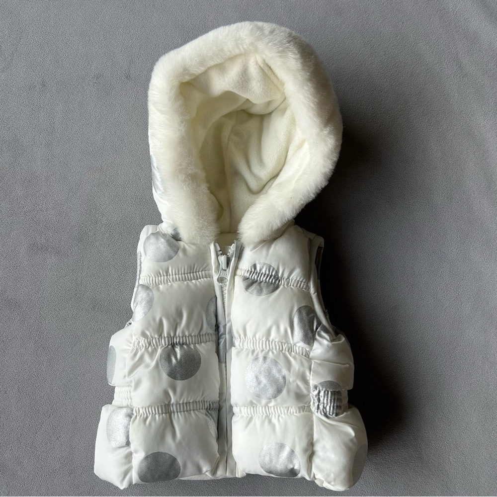 Old Navy ~ Puffer Hooded Vest ~ Baby Size 0-3 Months